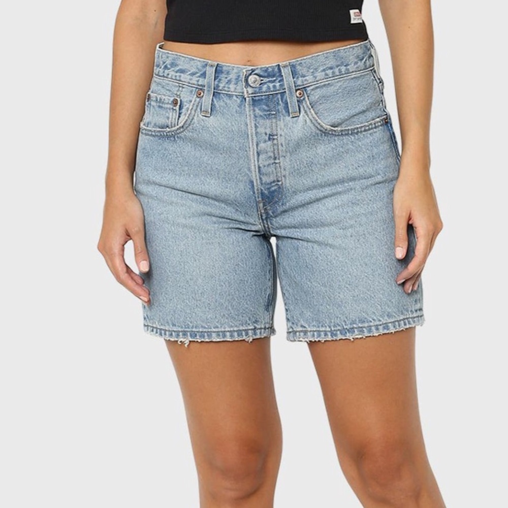 Levi’s 501 Mid Thigh Denim Shorts, NWT, size 24